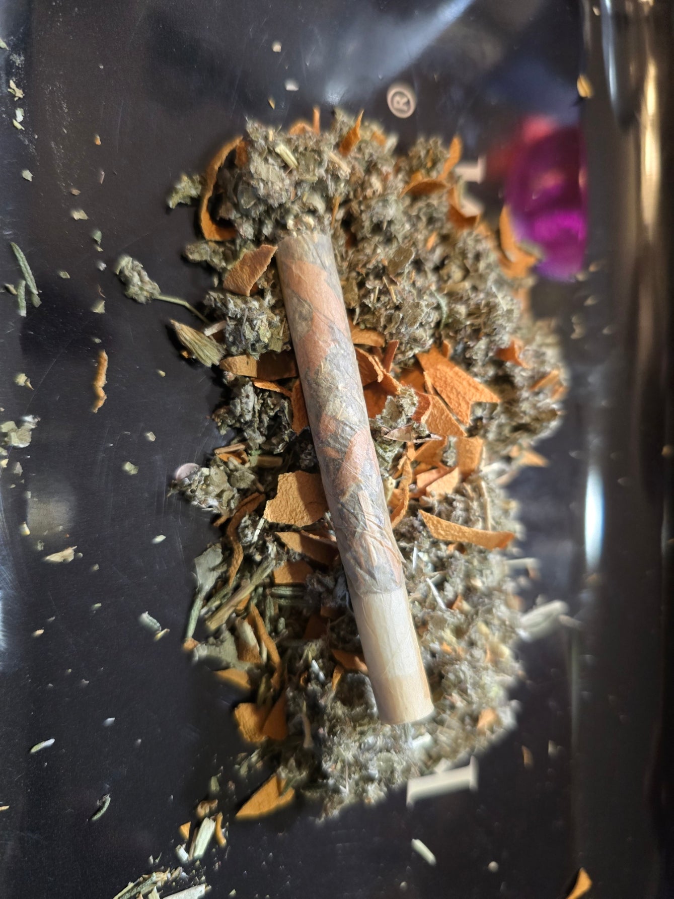 Whisper Leaf... A Skinvig Joint